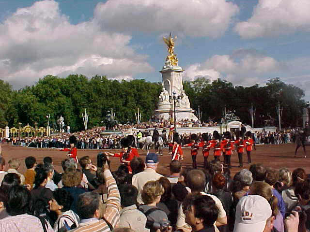 wpe43.jpg (48598 bytes)