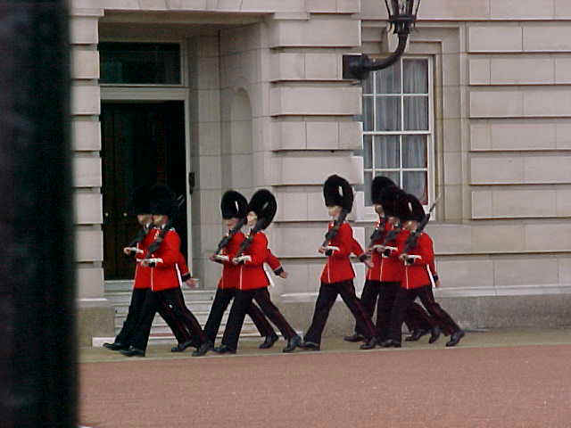 wpe45.jpg (33002 bytes)