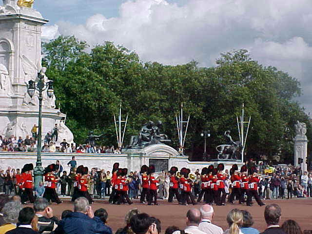 wpe46.jpg (56146 bytes)