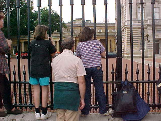 wpe47.jpg (50797 bytes)